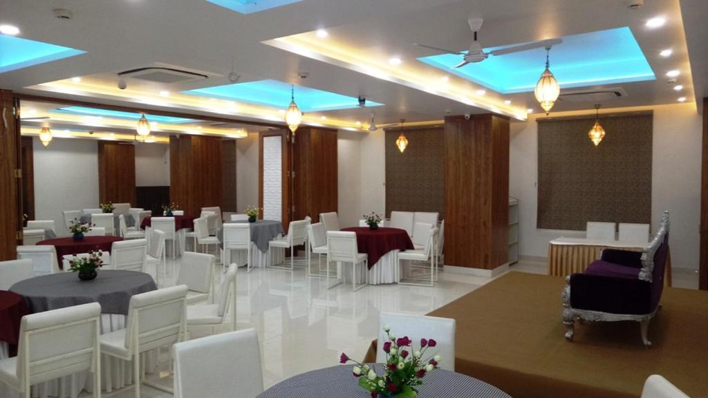 Alankrita Suites & Party Halls ميروت المظهر الخارجي الصورة